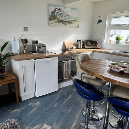 Cosy Beach Chalet Scratby Exterior foto